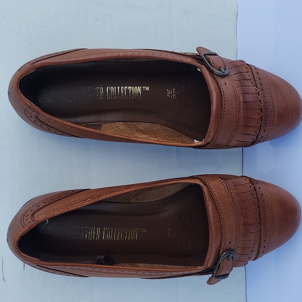The Leather Collection Brown Leather Women Flat Shoes Size 6.5 - Picture 2 of 15